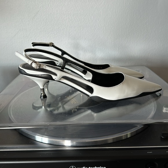 Prada White and Black Colorblock Kitten Heel Slingback Pump | Size 36 - Picture 5 of 8